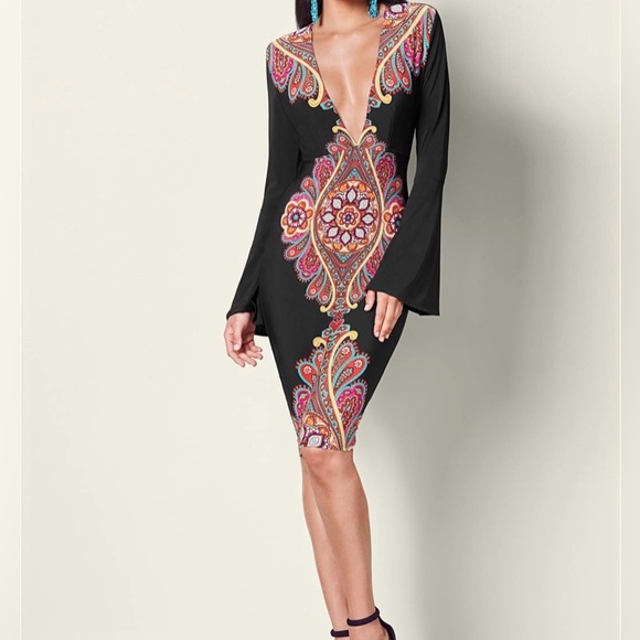 Dress - Picture 1 of 6